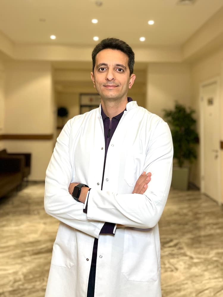 <p>Azərbaycan Radioloqlar Cəmiyyətinin &uuml;zv&uuml; (ARC)<br />
Qadın Sağlamlığı Mərkəzi İctimai Birliyinin &uuml;zv&uuml; (WHC &ndash; Woman Health Center)<br />
Avropa Ultrasonoqrafiya Cəmiyyətinin &uuml;zv&uuml; (EFSUMB - European Federation of Societies for Ultrasound in Medicine and Biology)<br />
Avropa Radiologiya Cəmiyyətinin &uuml;zv&uuml; (ESR - European Society of Radiology)</p>