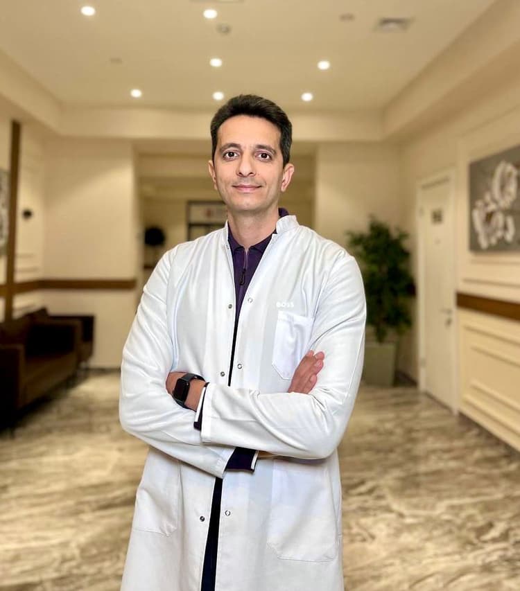 <p><em>Azərbaycan Radioloqlar Cəmiyyətinin &uuml;zv&uuml; (ARC)<br />
Qadın Sağlamlığı Mərkəzi İctimai Birliyinin &uuml;zv&uuml; (WHC &ndash; Woman Health Center)<br />
Avropa Ultrasonoqrafiya Cəmiyyətinin &uuml;zv&uuml; (EFSUMB - European Federation of Societies for Ultrasound in Medicine and Biology)<br />
Avropa Radiologiya Cəmiyyətinin &uuml;zv&uuml; (ESR - European Society of Radiology)</em></p>